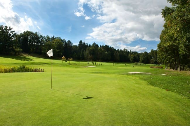 Golfen in het Salzburgerland © Shutterstock